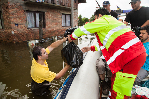 Hochwassereinsatz im Boot