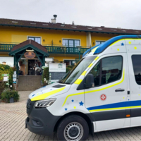 Wunschfahrtauto vor Geburtstagslocation