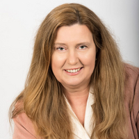 Portrait Andrea Schuster-Aigner - Ansprechpartnerin zum Thema Spenden